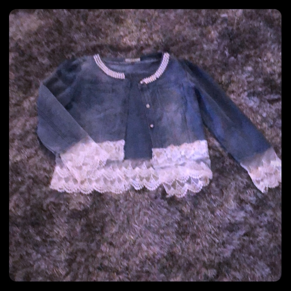 Woman’s Spring Denim Jacket